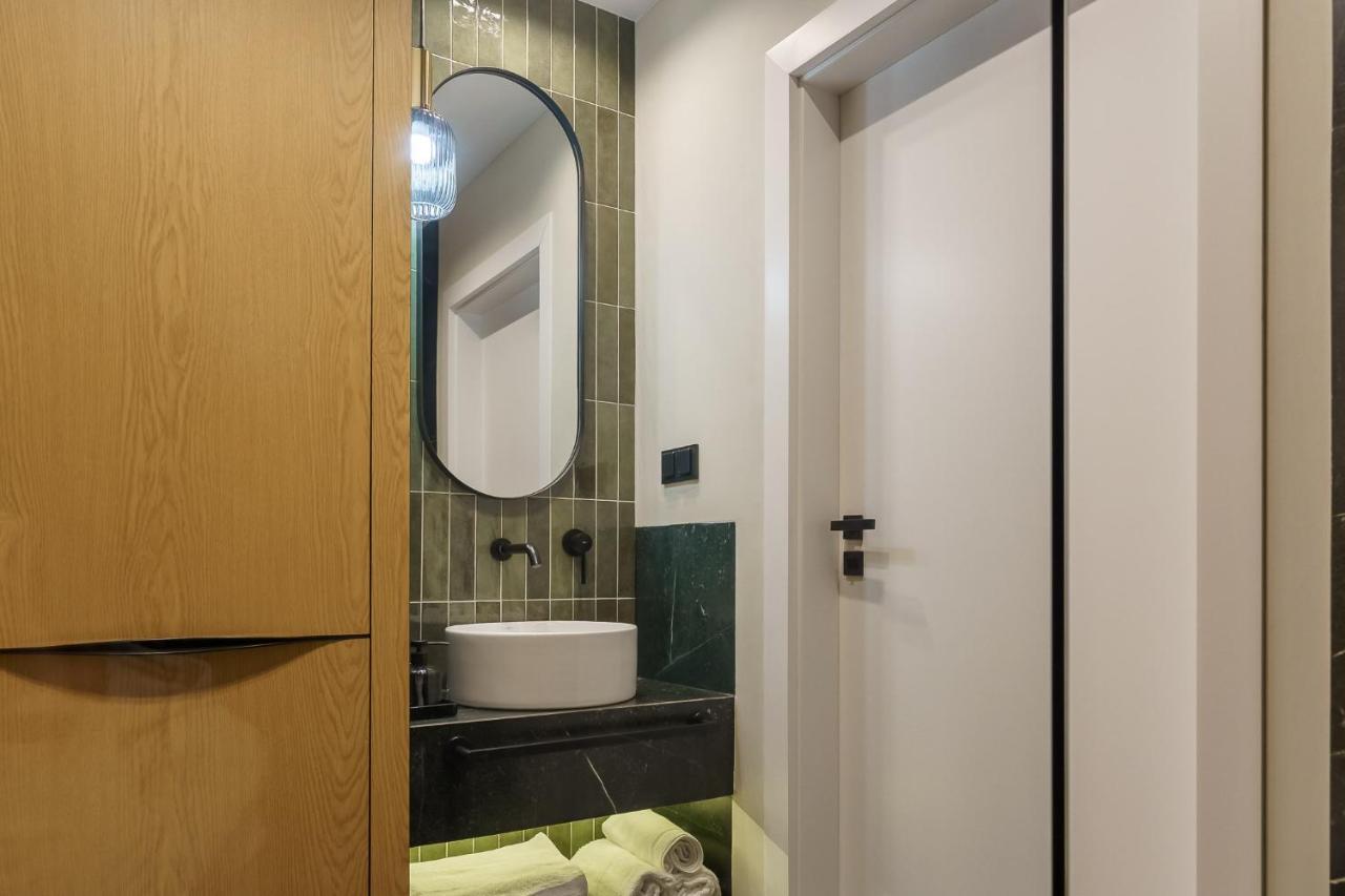 Sunnyway Apartment 尤斯托尼莫斯基 外观 照片
