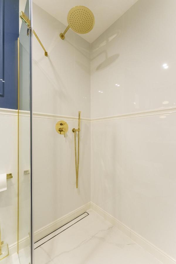 Sunnyway Apartment 尤斯托尼莫斯基 外观 照片